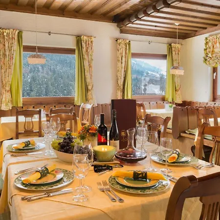 Altachhof Und - Jokercard Im Sommer Inklusive 3* Зальбах-Гінтерглемм